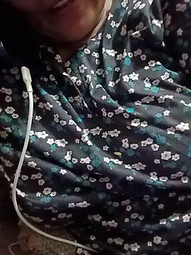 Simran 008 online show from May 19, 2026, 2:34 pm