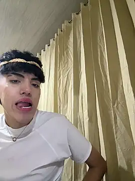 max femboy online show from March 10, 2026, 5:12 am