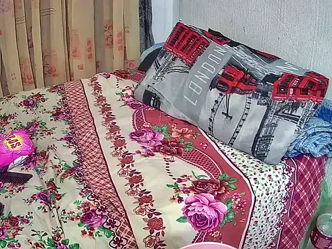 Snapshot of BlackBeauty2002 chatting on February 16, 2026, 8:27 pm BlackBeauty2002 online show from February 16, 2026, 8:27 pm