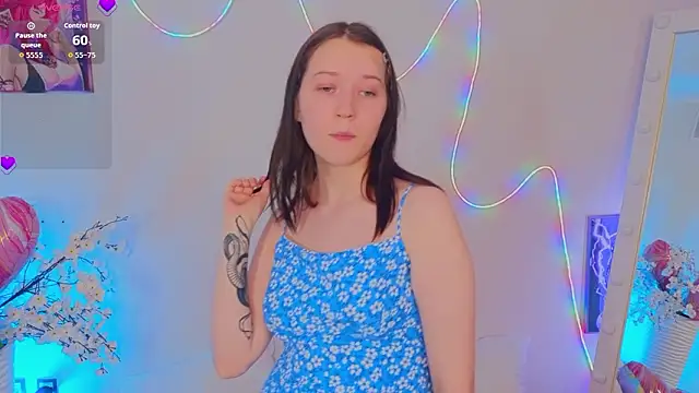 Snapshot of MmollyMay chatting on February 11, 2026, 10:09 am MmollyMay online show from February 11, 2026, 10:09 am