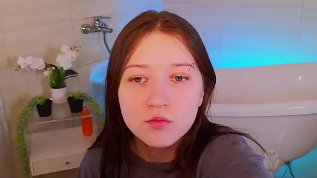 MmollyMay online show from March 3, 2026, 10:10 am