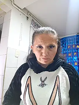 Alexamontiel  online show from March 18, 2026, 11:19 pm