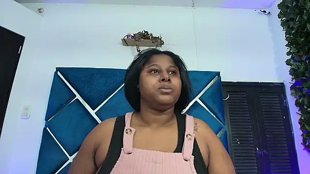 AlexaRousse4u online show from June 15, 2026, 11:18 pm