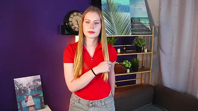 Snapshot of CharityKhamo chatting on February 15, 2026, 7:51 am CharityKhamo online show from February 15, 2026, 7:51 am