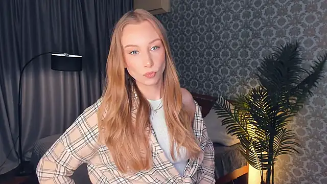 Snapshot of CarmenLipkin chatting on February 28, 2026, 3:02 pm CarmenLipkin online show from February 28, 2026, 3:02 pm