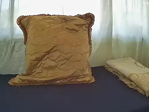 Snapshot of Tallgoddess chatting on February 10, 2026, 10:30 am Tallgoddess online show from February 10, 2026, 10:30 am