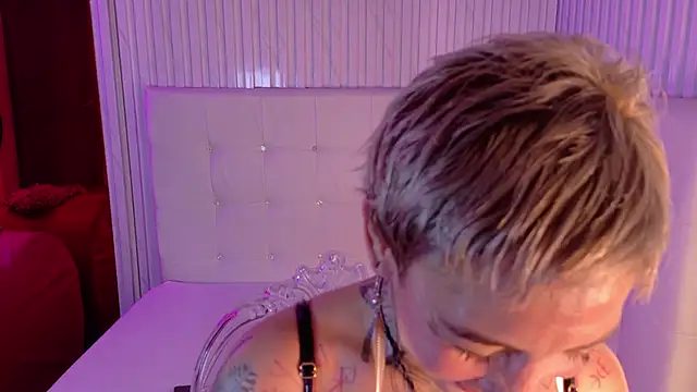 Everlyn sexx online show from February 13, 2026, 12:12 pm