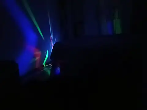 Snapshot of EroticCouple1 chatting on March 3, 2026, 9:21 pm EroticCouple1 online show from March 3, 2026, 9:21 pm