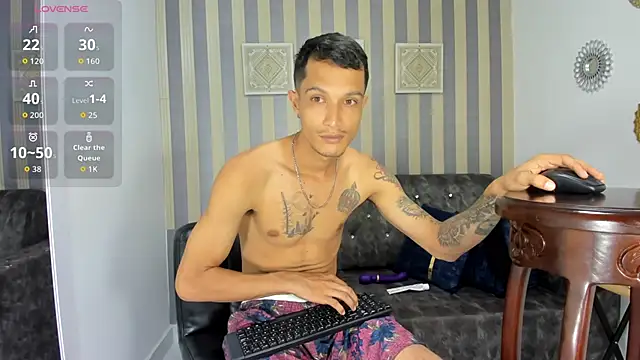 Snapshot of Max_and_anny chatting on February 24, 2026, 12:03 pm Max and anny online show from February 24, 2026, 12:03 pm