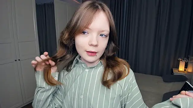 LavenderMitten online show from February 27, 2026, 5:07 am