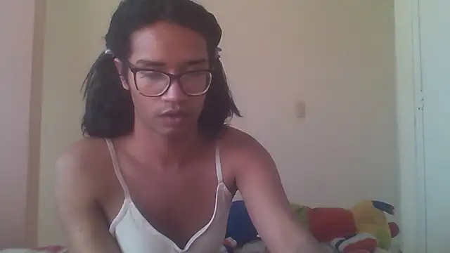 Snapshot of horny_brii chatting on July 15, 2026, 5:40 pm horny brii online show from July 15, 2026, 5:40 pm
