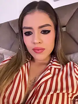GabrielaS  online show from May 22, 2026, 10:15 pm