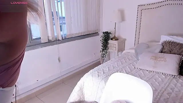 Maya-jhons online show from March 20, 2026, 11:37 am