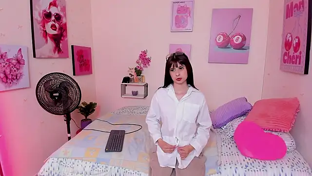 AnnyCotton online show from March 5, 2026, 7:54 pm