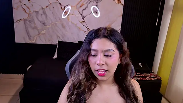 Snapshot of Sophie19__ chatting on February 17, 2026, 12:12 pm Sophie19 online show from February 17, 2026, 12:12 pm