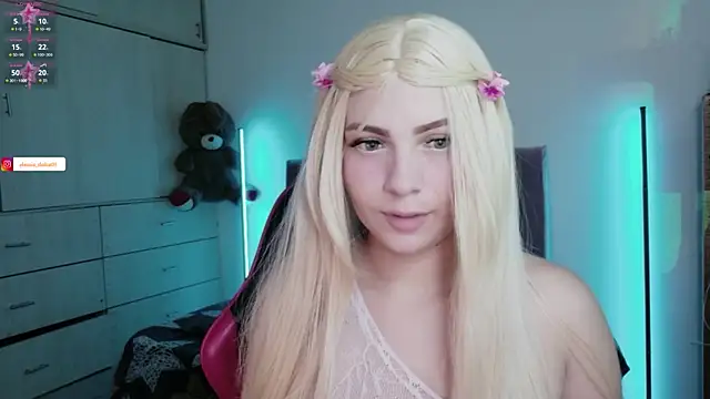 Snapshot of alessia_dolce chatting on May 22, 2026, 12:51 am alessia dolce online show from May 22, 2026, 12:51 am