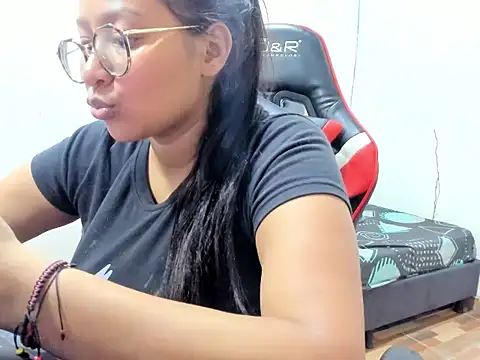 QueenNyxx online show from March 10, 2026, 2:55 pm