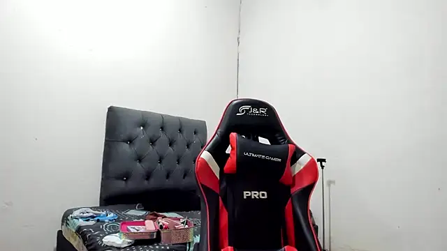 QueenNyxx online show from March 12, 2026, 8:37 pm