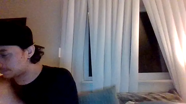 Tallhungandcloudy online show from February 21, 2026, 9:54 am