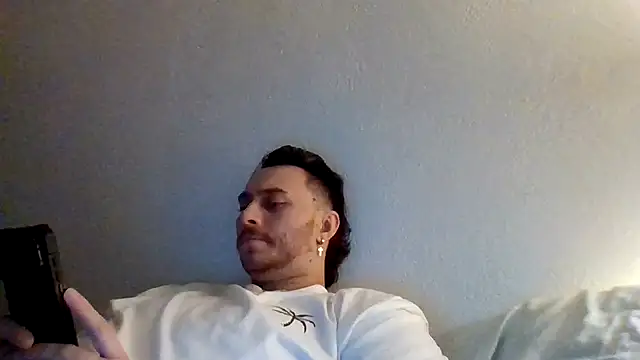 Tallhungandcloudy online show from March 7, 2026, 9:39 am