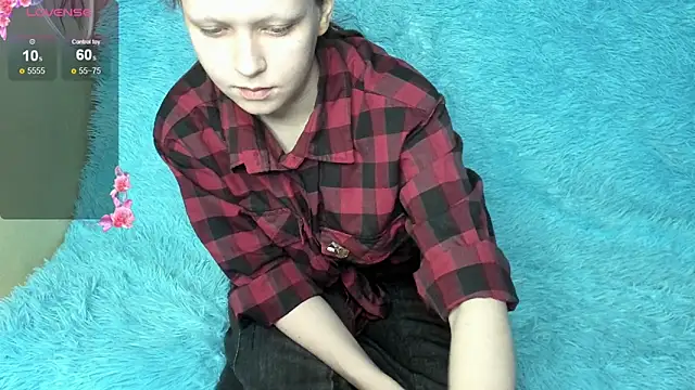 NikolFlostt online show from February 14, 2026, 1:13 am