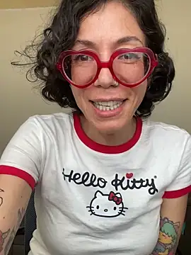 JeanneDuval8888 online show from June 5, 2026, 10:48 pm