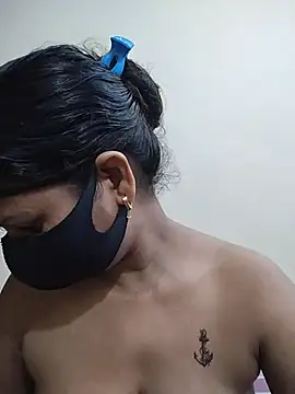 Snapshot of ankita077 chatting on April 28, 2026, 11:32 pm ankita077 online show from April 28, 2026, 11:32 pm