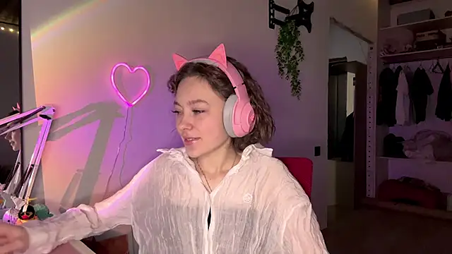 SlunkRear online show from February 17, 2026, 10:05 pm