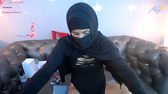 Snapshot of zahra_zaid chatting on April 18, 2026, 7:18 pm zahra zaid online show from April 18, 2026, 7:18 pm