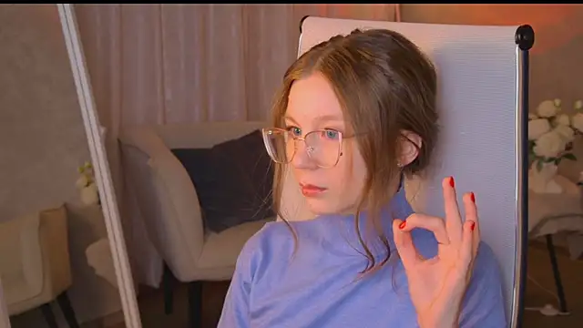 Snapshot of ElliFrankenweenie chatting on February 16, 2026, 8:43 am ElliFrankenweenie online show from February 16, 2026, 8:43 am