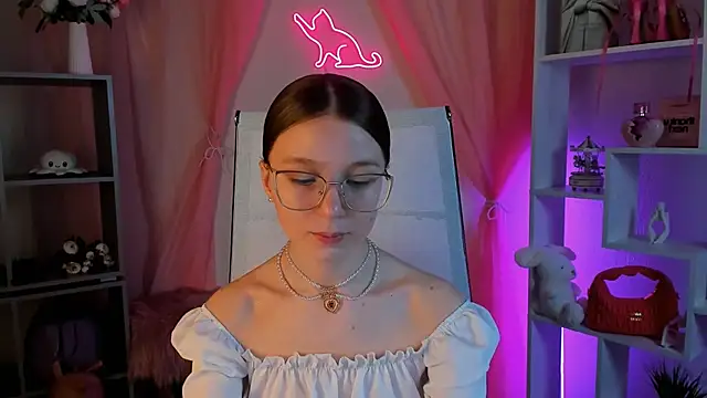 Snapshot of ElliFrankenweenie chatting on February 24, 2026, 6:33 am ElliFrankenweenie online show from February 24, 2026, 6:33 am