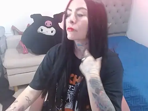 mia vantt online show from March 26, 2026, 10:04 pm