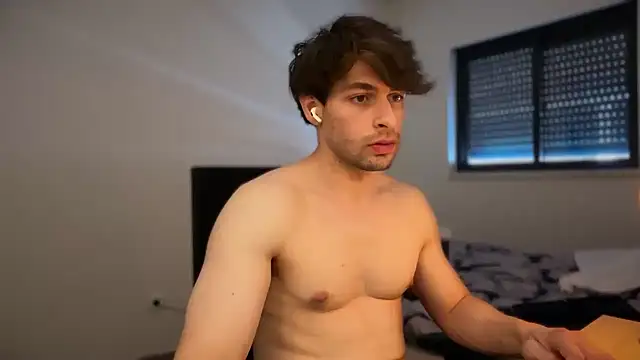 Leo Justin25 online show from March 6, 2026, 2:46 pm