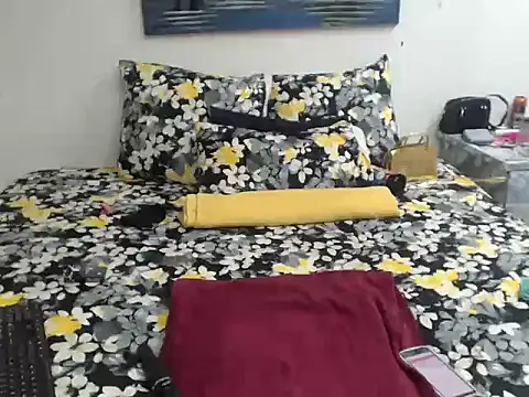 MissRedHotRaven online show from February 24, 2026, 10:08 pm