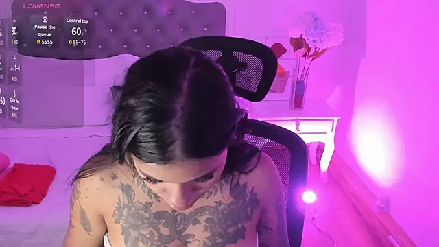 Snapshot of Aisha_Haddad chatting on February 19, 2026, 2:24 pm Aisha Haddad online show from February 19, 2026, 2:24 pm