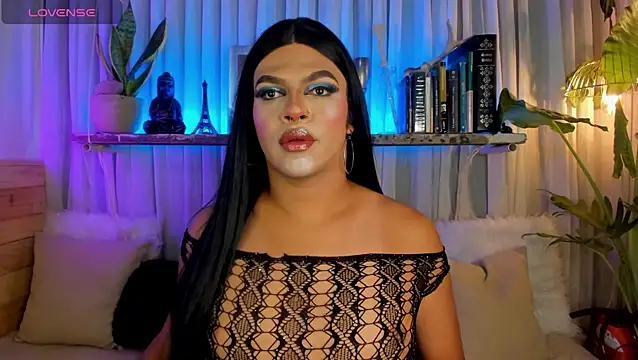 Miss-liaa online show from April 16, 2026, 5:47 pm