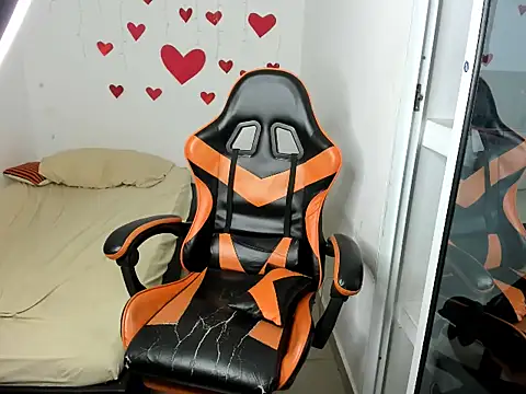 RYAN MYEARZ   online show from March 1, 2026, 12:18 pm