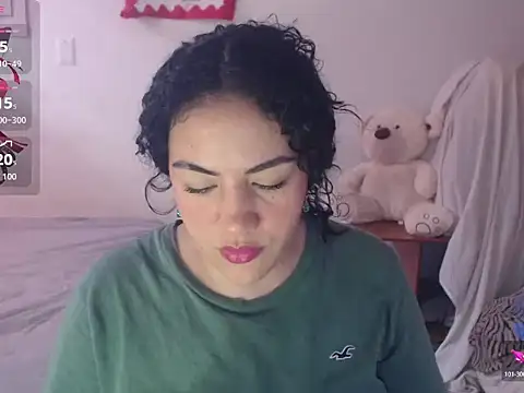 Snapshot of MaissaArabic chatting on February 26, 2026, 3:44 pm MaissaArabic online show from February 26, 2026, 3:44 pm