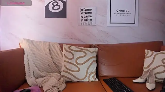 Hada Magica online show from April 18, 2026, 7:07 pm