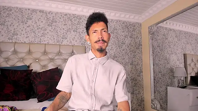 NoaahTylor online show from April 2, 2026, 8:28 pm