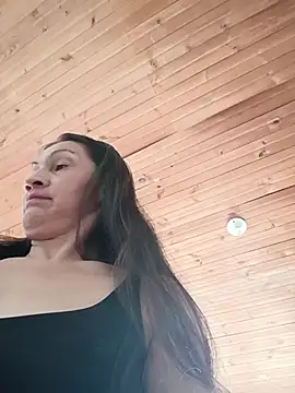 Layla Zaid online show from June 2, 2026, 2:08 pm