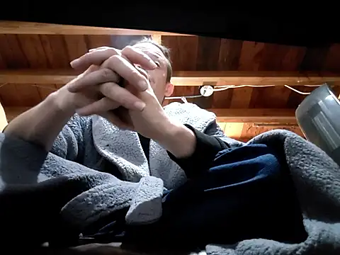 Snapshot of ShadowLove85 chatting on February 16, 2026, 12:51 am ShadowLove85 online show from February 16, 2026, 12:51 am