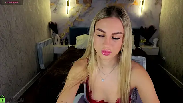 Silen Tori online show from June 11, 2026, 12:43 am