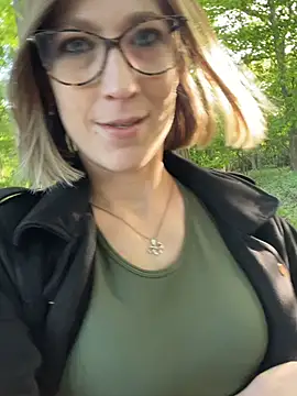 blondie-27 online show from April 24, 2026, 4:53 pm