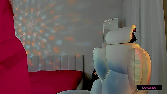 she wolf online show from February 26, 2026, 2:16 pm