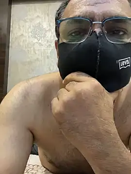 maleattention online show from April 8, 2026, 5:02 pm