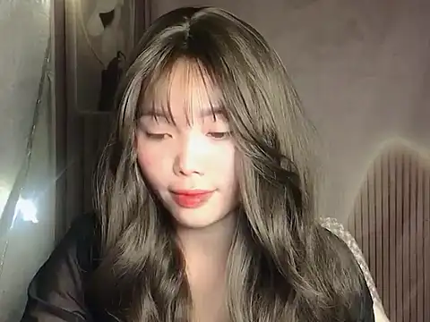 Girl-crazy1 online show from February 25, 2026, 8:18 pm