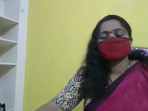 anu-reddyy online show from March 25, 2026, 4:40 am