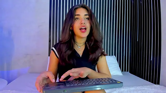 melodyphillips 2  online show from February 24, 2026, 5:16 am