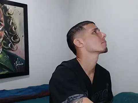 HotSinlge online show from February 19, 2026, 12:34 pm